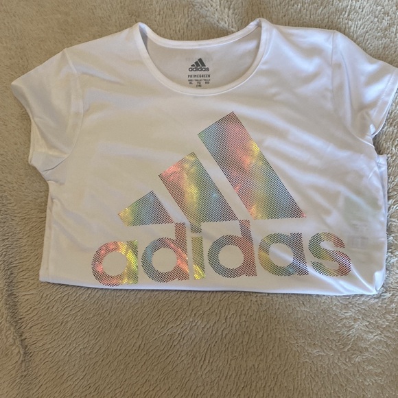 Adidas Youth XL Primegreen tee - Picture 2 of 5
